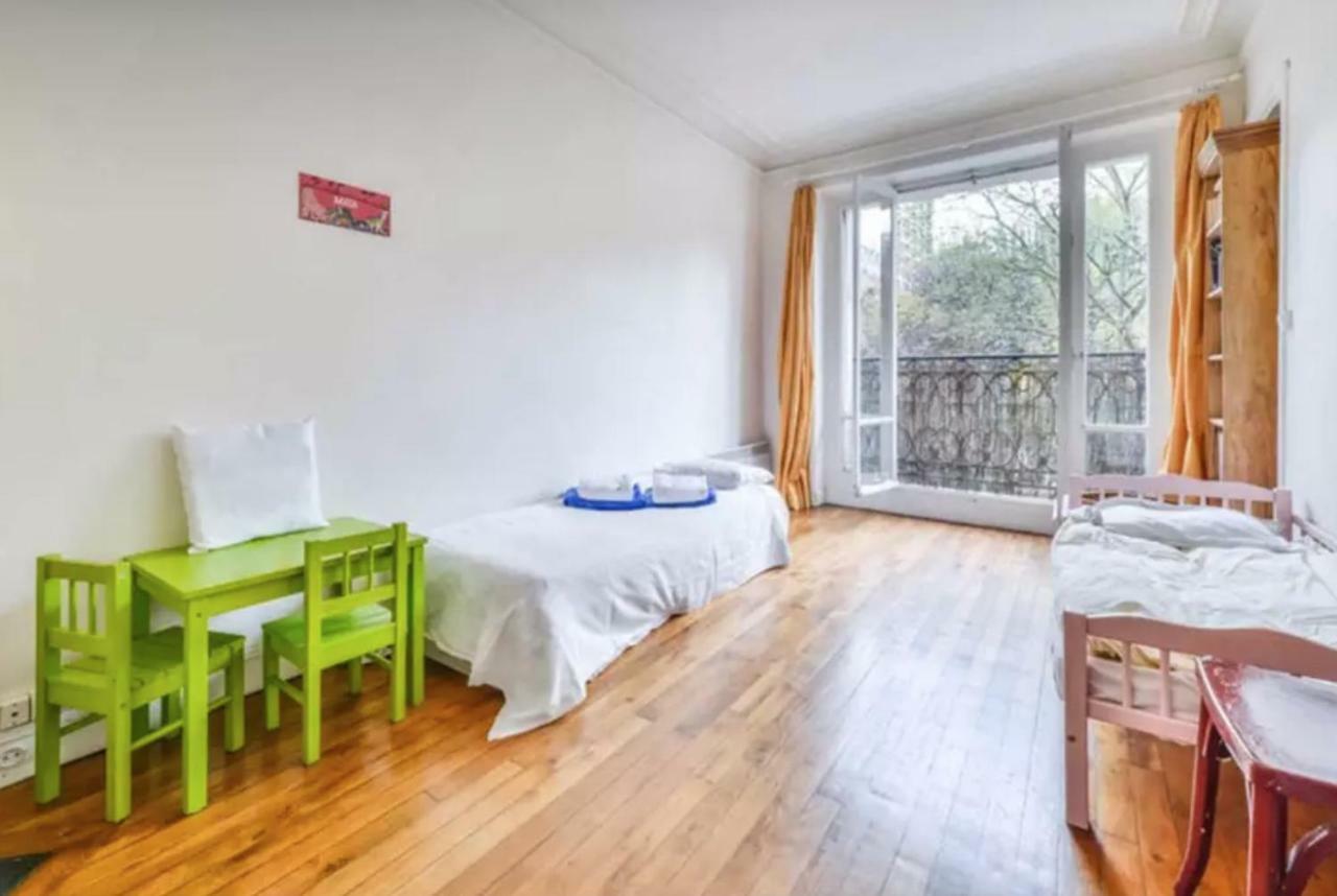 Appartement De Charme De 60 M2 Entre Montmartre Et Batignolles Париж Екстериор снимка